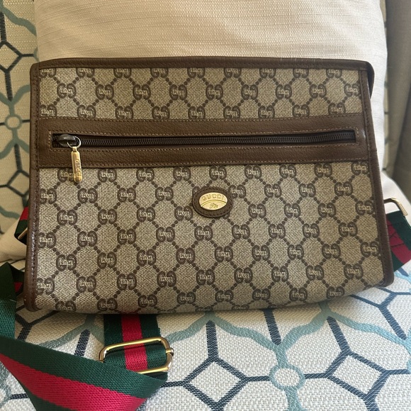 Authentic Gucci purse ins good condition, - Picture 7 of 7